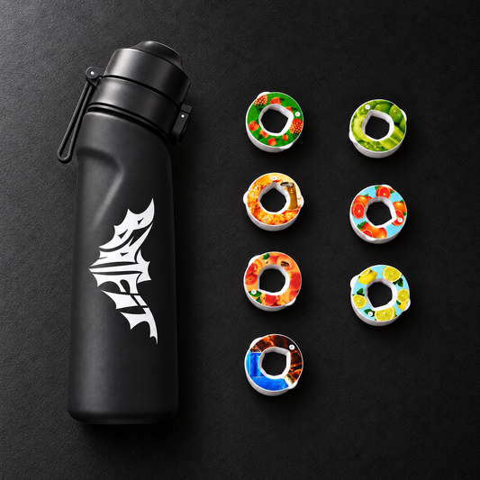 Pack gourde rétro-olfactive BatFit 750 ml noire avec ses 7 pods aromatisés colorés, posés à plat